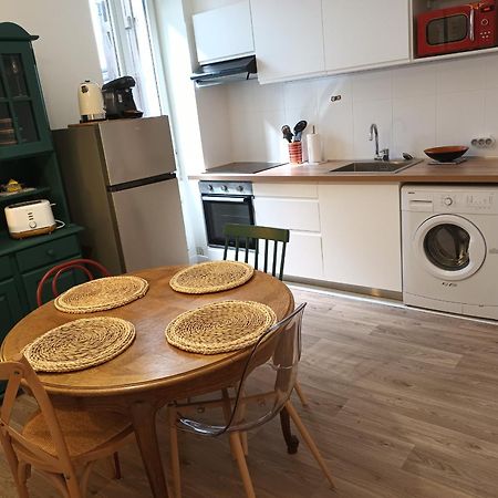 Appartement T2 Renove, Centre-Ville Hendaye, Proche Baie, Sans Ascenseur, Balcon, Calme, Wifi Non Inclus - Fr-1-239-850 Εξωτερικό φωτογραφία