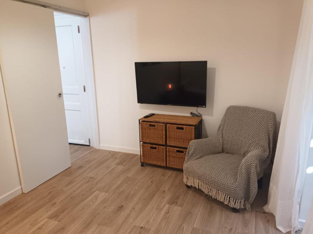 Appartement T2 Renove, Centre-Ville Hendaye, Proche Baie, Sans Ascenseur, Balcon, Calme, Wifi Non Inclus - Fr-1-239-850 Εξωτερικό φωτογραφία