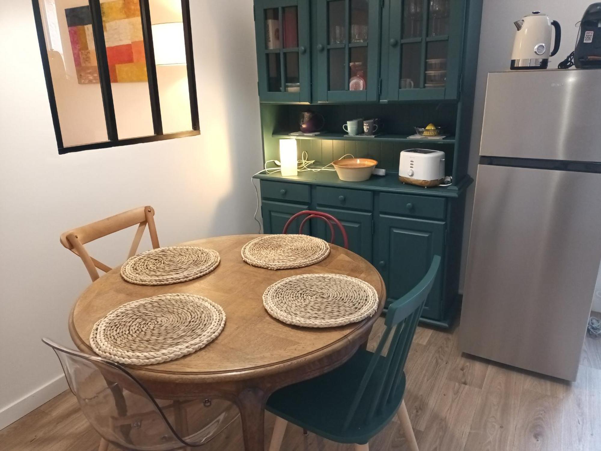 Appartement T2 Renove, Centre-Ville Hendaye, Proche Baie, Sans Ascenseur, Balcon, Calme, Wifi Non Inclus - Fr-1-239-850 Εξωτερικό φωτογραφία